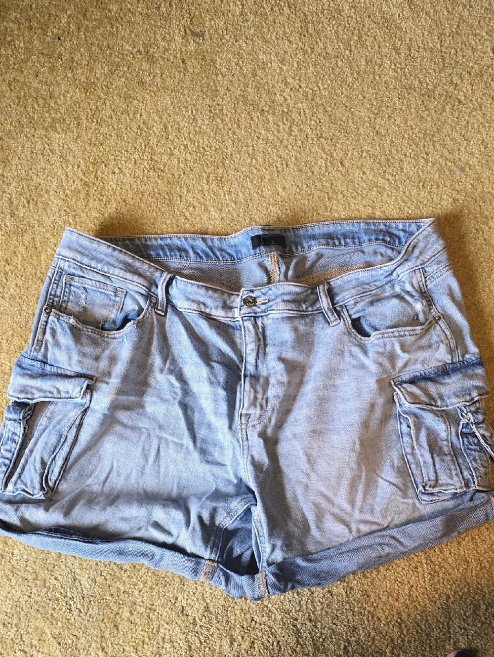 Edgely Women's Light Blue Denim Cargo Shorts